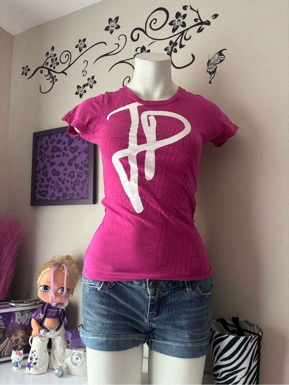 Fuchsia Short-Sleeve Graphic Tee with White Logo